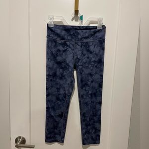 Athletic girl extra-large/14. Blue leggings